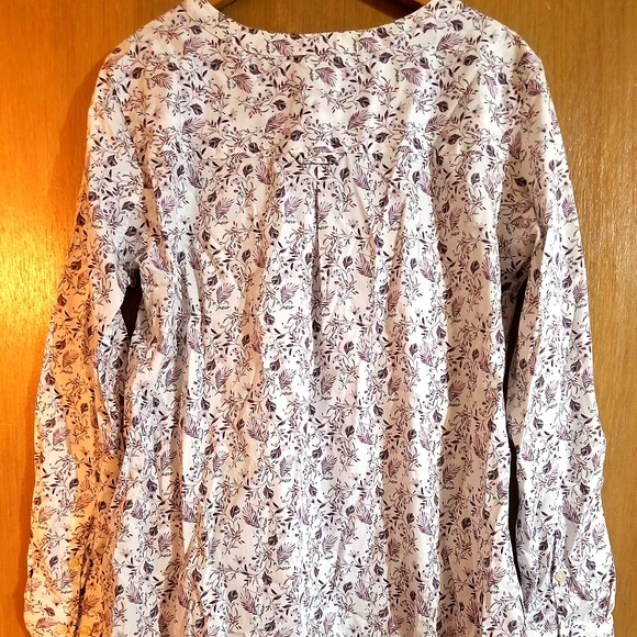 Duluth Trading Company Tunic Style Button Down - Picture 2 of 4